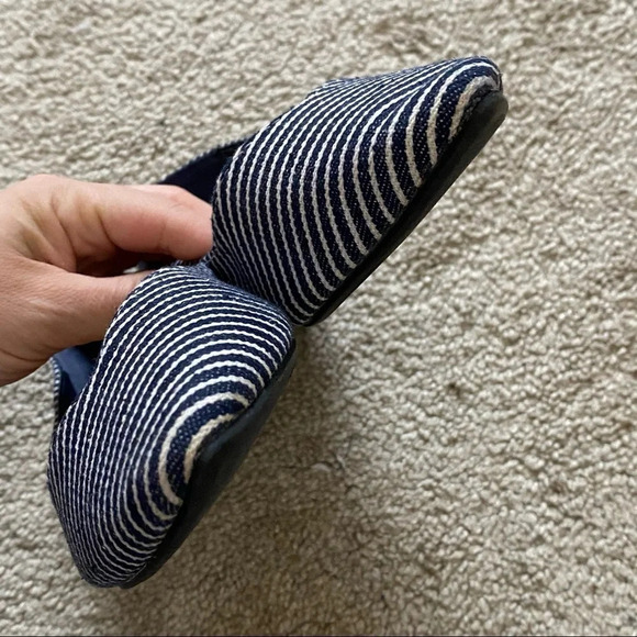 Gap Blue Stripe Pointy Denim Flats sz 6 EUC - Picture 4 of 9